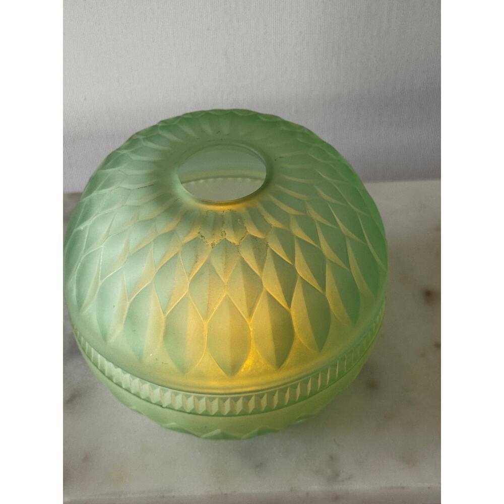 Vintage Green Indiana Glass Mount Vernon Fairy Lamp - Picture 8 of 10